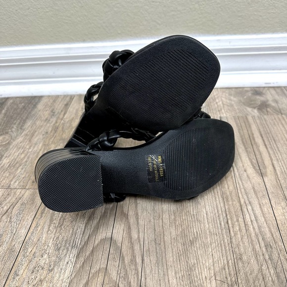 DV by Dolce Vita Black Braided Heels - Picture 5 of 7